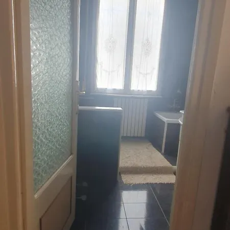 Vibe Spoleto, Stazione A 150 Mt, Parcheggio Gratuito 게스트하우스 *