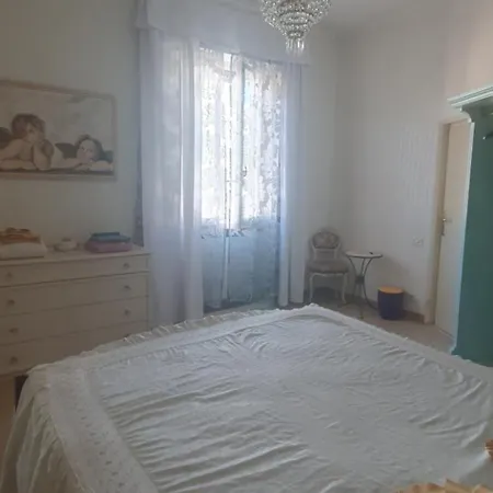 Vibe Spoleto, Stazione A 150 Mt, Parcheggio Gratuito スポレート